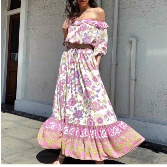 Dresses & Skirts - Boho Pink gypsy floral print  ruffle hem Maxi skirt